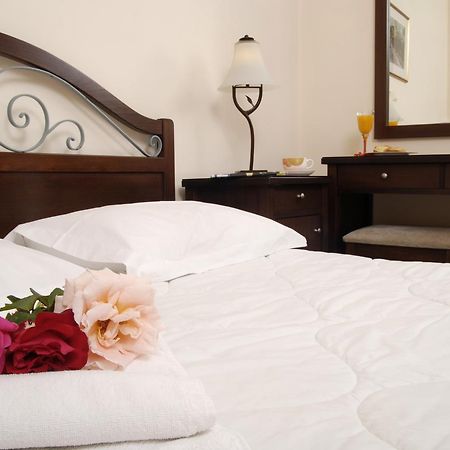 Xenonas Chrisso Hotel Delphoi Kültér fotó