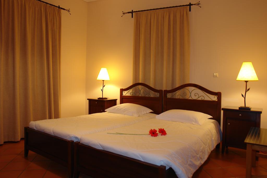 Xenonas Chrisso Hotel Delphoi Kültér fotó
