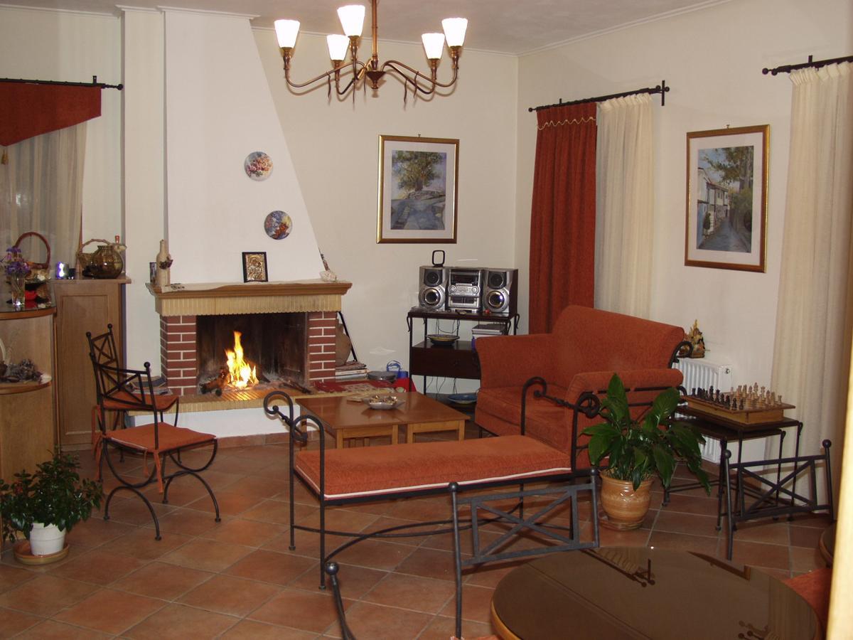 Xenonas Chrisso Hotel Delphoi Kültér fotó