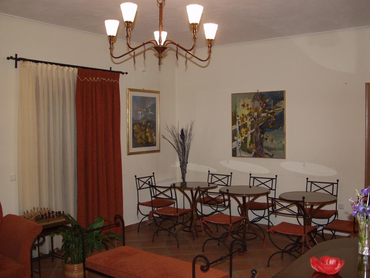 Xenonas Chrisso Hotel Delphoi Kültér fotó